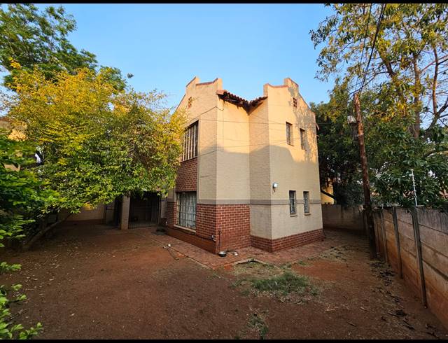 3 BEDROOM APARTMENT FOR SALE IN SAFARI GARDENS